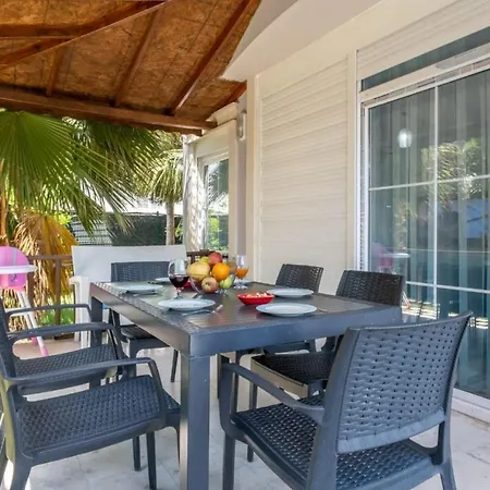 Superb Secluded With Private Pool In Antalya Szálloda 4*